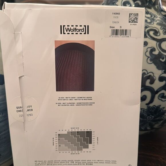 NWT Wolford Geometric Tights - Picture 4 of 7